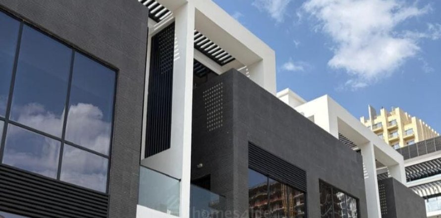 Villa itt: Jumeirah Village Circle, Dubai, EAE, 4 hálószoba, 160 m², azonosító: 712227