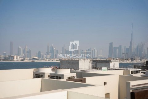 Villa para arrendamento em Jumeirah, Dubai, EAU 5 quartos, 585 m2 № 664197 - foto 17