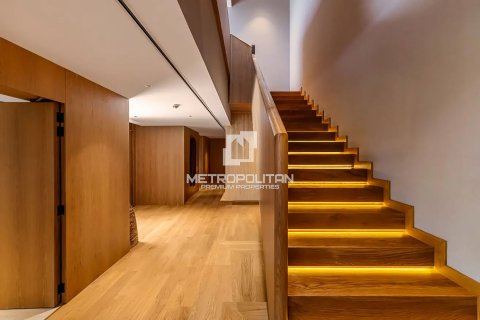 Villa para arrendamento em Jumeirah, Dubai, EAU 5 quartos, 585 m2 № 664197 - foto 3