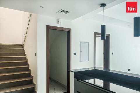 Shtëpi në qytet në Dubai, Emiratet e Bashkuara Arabe 4 dhoma gjumi, 187.2 m2. № 686132 - Foto 8