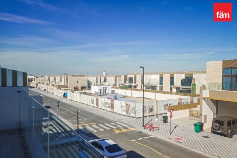 Shtëpi në qytet në Dubai, Emiratet e Bashkuara Arabe 4 dhoma gjumi, 187.2 m2. № 686132 - Foto 16