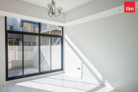 Shtëpi në qytet në Dubai, Emiratet e Bashkuara Arabe 4 dhoma gjumi, 187.2 m2. № 686132 - Foto 3