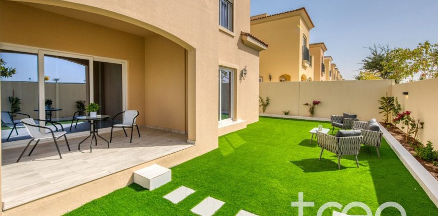 Adosado en Dubai, EAU 4 dormitorios, 511.99 m² № 733568