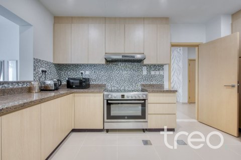 Adosado en alquiler en Dubai, EAU 4 dormitorios, 511.99 m2 № 733568 - foto 3