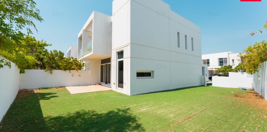 Māja Dubaijā, AAE 3 istabas, 324.2 m2 Nr. 640600