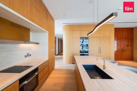 Üürile anda katusekorter asukohaga Dubai, AÜE: 4 magamistoaga, 508.5 m² Nr 640599 - pilt 8