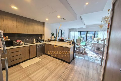 Townhouse di DAMAC Hills (Akoya by DAMAC), Dubai, UEA 4 kamar tidur, 209 m2 nomor 705273 - foto 3