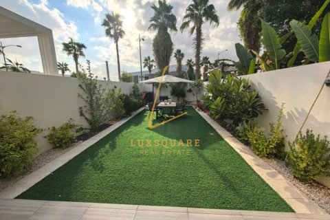 Townhouse di DAMAC Hills (Akoya by DAMAC), Dubai, UEA 4 kamar tidur, 209 m2 nomor 705273 - foto 22