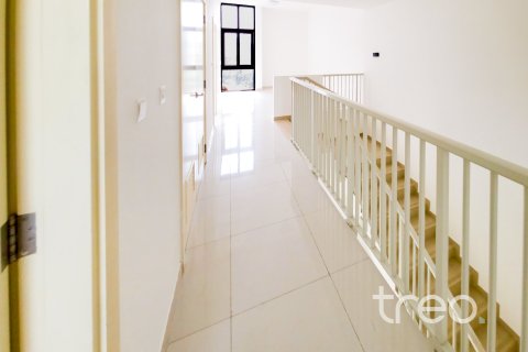 טאונהאוס להשכרה ב DAMAC Hills (Akoya by DAMAC), Dubai, איחוד האמירויות 3 חדרי שינה, 347.46 מ"ר, מספר 739326 - תמונה 9