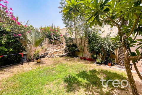 וילה להשכרה ב The Springs, Dubai, איחוד האמירויות 3 חדרי שינה, 228.08 מ"ר, מספר 739328 - תמונה 15