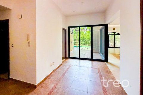 Βίλα σε Mudon, Dubai, ΗΑΕ 4 υπνοδωμάτια, 369.48 τ.μ. Αρ. 739327 - φωτογραφία 5