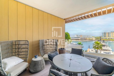 Appartamento in affitto a Jumeirah, Dubai, EAU 2 camere da letto, 180 mq. № 654880 - foto 9