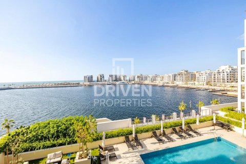 Jumeirah, Dubai, UAE의 임대용 아파트 침실 2개, 119제곱미터 번호 654874 - 사진 1