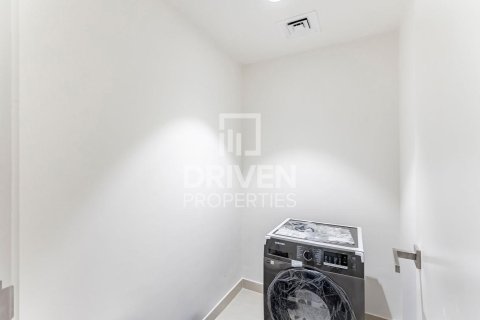 Apartmen di Jumeirah, Dubai, UAE 1 bilik tidur, 76 meter persegi № 654876 - foto 9