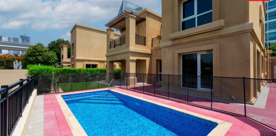 Villa en Dubai, EAU 4 dormitorios, 367.4 m² № 634814