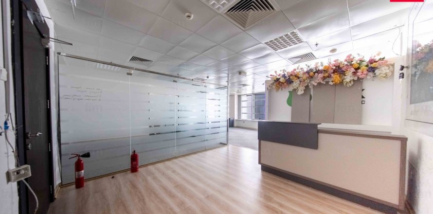 Opisina sa Business Bay, Dubai, UAE 106.8 sq.m. № 634639