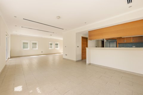 Villa til leie i Jumeirah Park, Dubai, Emiratene 3 soverom, 521.28 kvm Nr. 749901 - Foto 4