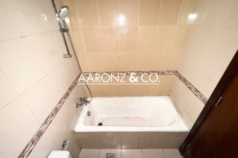 Apartament në Jumeirah Lake Towers, Dubai, Emiratet e Bashkuara Arabe 1 dhomë gjumi, 89 m2. № 678110 - Foto 22