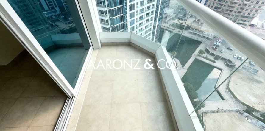 Apartament në Jumeirah Lake Towers, Dubai, Emiratet e Bashkuara Arabe 1 dhomë gjumi, 89 m2. № 678110