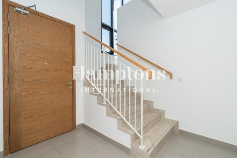 Dubai Hills Estate, Dubai, UAE의 임대용 빌라 침실 4개, 275.37006618제곱미터 번호 701968 - 사진 2