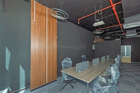 Zyrë në Business Bay, Dubai, Emiratet e Bashkuara Arabe 87 m2. № 700111 - Foto 11