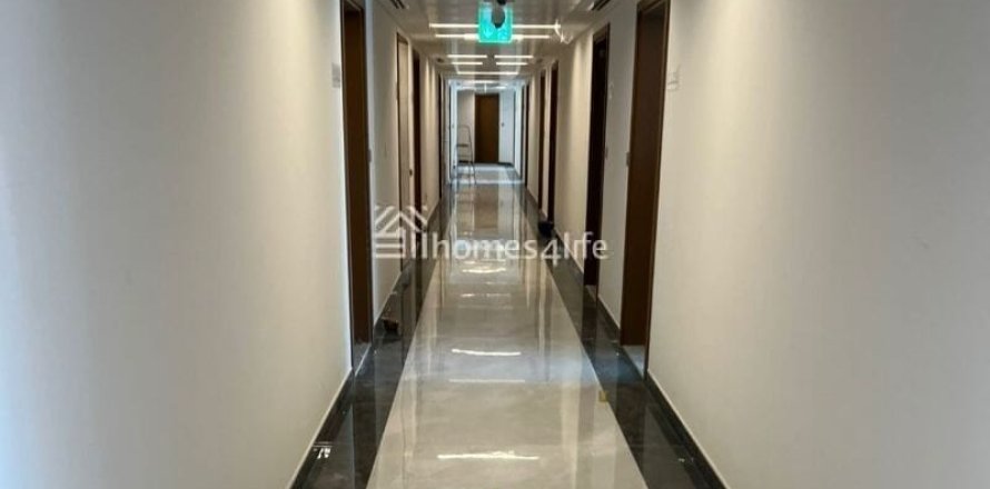 Apartment in Dubai Studio City, UAE 1 bedroom, 55 sq.m. № 728858