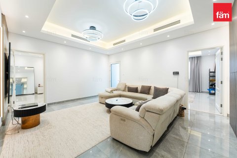 Vilă de vânzare în Dubai, EAU 5 dormitoare, 464.8 mp. №738955 - poză 13