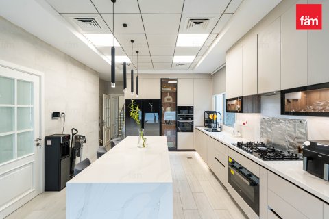 Vilă de vânzare în Dubai, EAU 5 dormitoare, 464.8 mp. №738955 - poză 7