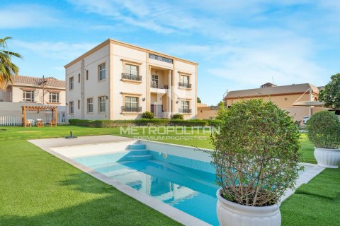 Villa itt: Al Barsha, Dubai, EAE, 5 hálószoba, 762 m², azonosító: 664483 - fénykép 1