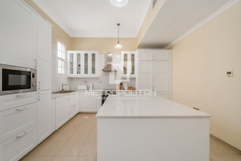 Villa itt: Al Barsha, Dubai, EAE, 5 hálószoba, 762 m², azonosító: 664483 - fénykép 7