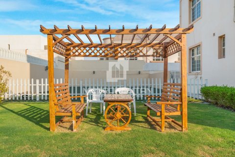 Villa itt: Al Barsha, Dubai, EAE, 5 hálószoba, 762 m², azonosító: 664483 - fénykép 18