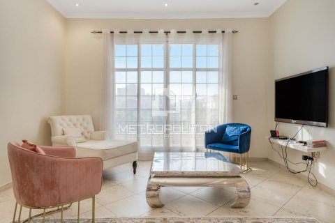 Villa itt: Al Barsha, Dubai, EAE, 5 hálószoba, 762 m², azonosító: 664483 - fénykép 23