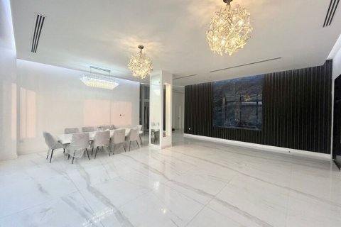 Villa sa Al Barsha, Dubai, UAE 5 silid-tulugan, 1381.89 sq.m. № 637471 - larawan 8