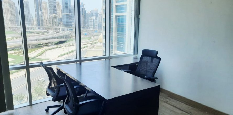 Ufficio a Dubai, EAU 70.9 mq. № 638322