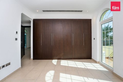 Üürile anda villa asukohaga Dubai, AÜE: 3 magamistoaga, 680 m² Nr 638326 - pilt 19