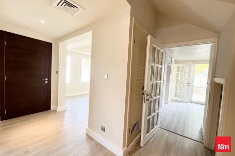 Вилла Дубай, БАӘ-да 3 жатын бөлмелер, 488.2 м² № 638320 - фото 8