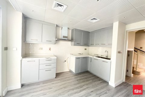Вилла Дубай, БАӘ-да 3 жатын бөлмелер, 488.2 м² № 638320 - фото 6