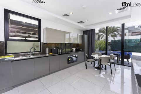 Villa à vendre à  Jumeirah Park, Dubai, EAU 5 chambres, 756.9 m2 № 638324 - photo 5