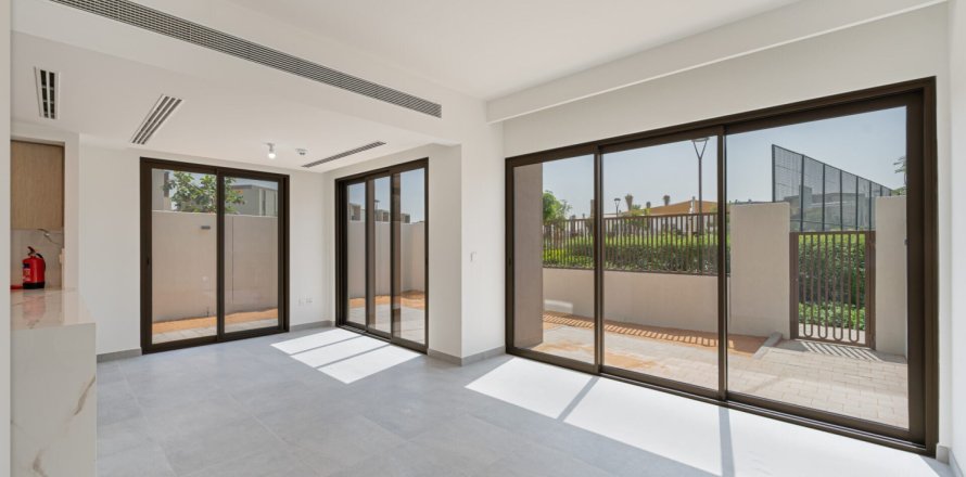 Villa i Dubai Land, Dubai, UAE 4 soveværelser, 230 kvm № 694902