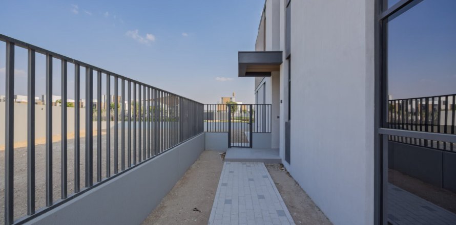 Townhouse in Mudon, Dubai, UAE 4 bedrooms, 277 sq.m. № 728773