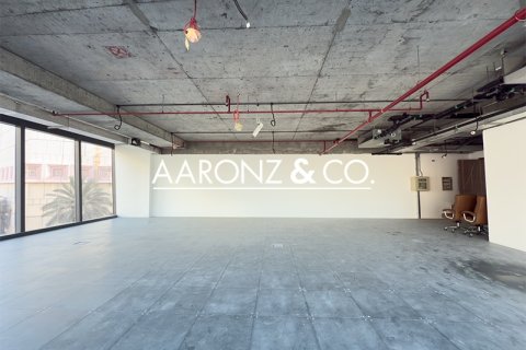 Oficiu de închiriat în Bur Dubai, Dubai, EAU 82.4 mp.  №670757 - poză 1