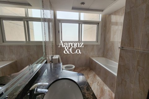 Apartament de închiriat în Arjan, Dubai, EAU 3 dormitoare, 187 mp.  №670759 - poză 11