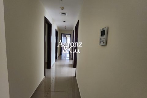 Apartament de închiriat în Arjan, Dubai, EAU 3 dormitoare, 187 mp.  №670759 - poză 7