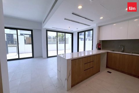 Villa em Dubai, EAU 4 quartos, 245.1 m2 № 736983