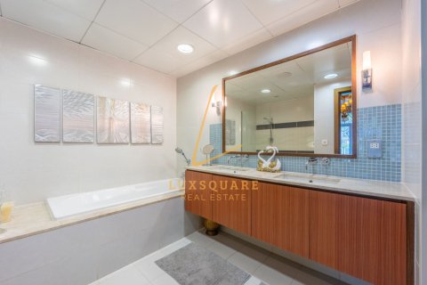 Appartement te huur in Dubai Marina, Dubai, VAE 1 slaapkamer, 175 vr.m., nr 752120 - foto 16