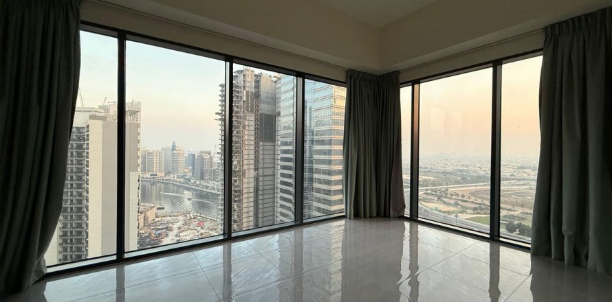 Apartamento em Business Bay, Dubai, EAU 2 quartos, 88.8 m2 № 679789