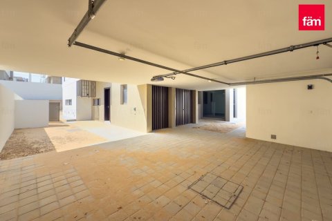Vila v Al Furjan, Dubai, SAE 4 spálne, 587.7 m2 č. 679788 - Fotografia 11