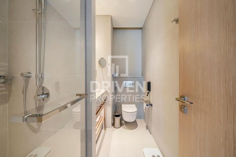 דירה למכירה ב Downtown Dubai (Downtown Burj Dubai), Dubai, איחוד האמירויות 2 חדרי שינה, 108 מ"ר, מספר 653152 - תמונה 15