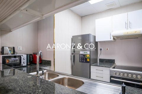 Apartman u gradu Jumeirah Lake Towers, Dubai, UAE 1 spavaća soba, 67 m2 Br. 670692 - Slika 7