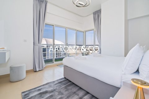 Apartamento en alquiler en Dubai Sports City, Dubai, EAU 2 dormitorios, 129.9 m2 № 670689 - foto 5